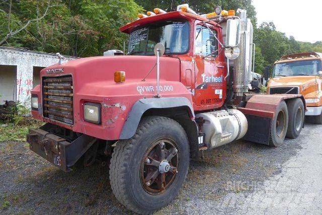 Mack RD688SX Camiões de chassis e cabine