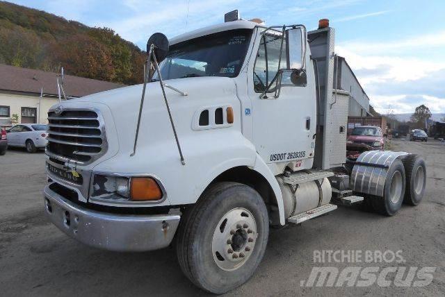 Sterling LT9500 Camiões de chassis e cabine