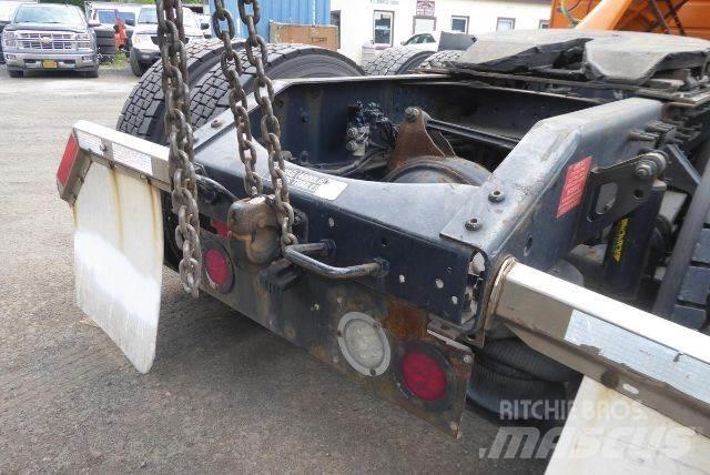 Volvo VNM64T Camiões de chassis e cabine