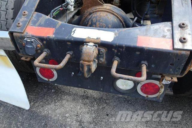 Volvo VNM64T Camiões de chassis e cabine
