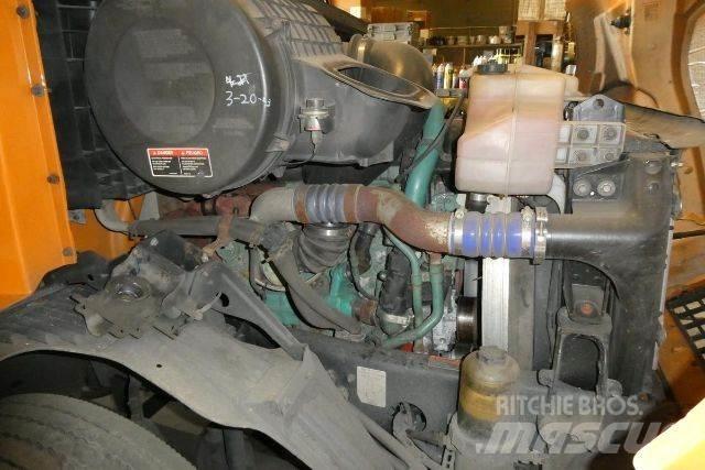 Volvo VNM64T Camiões de chassis e cabine