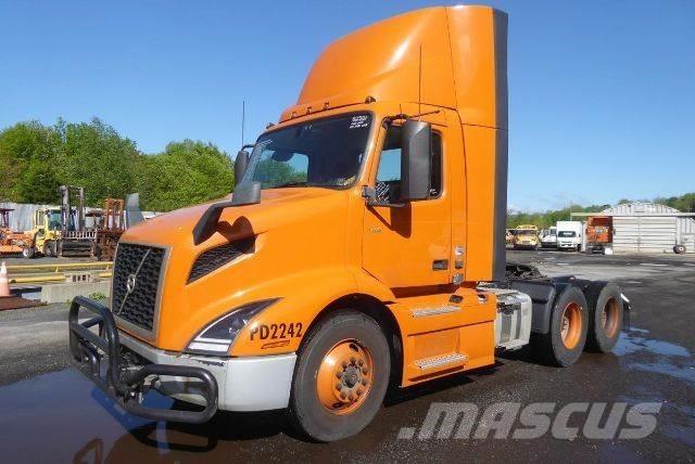 Volvo VNR64T300 Camiões de chassis e cabine