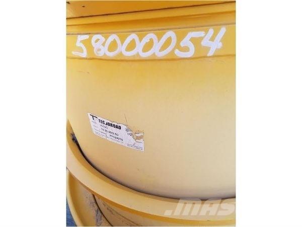 Volvo A25F Pneus