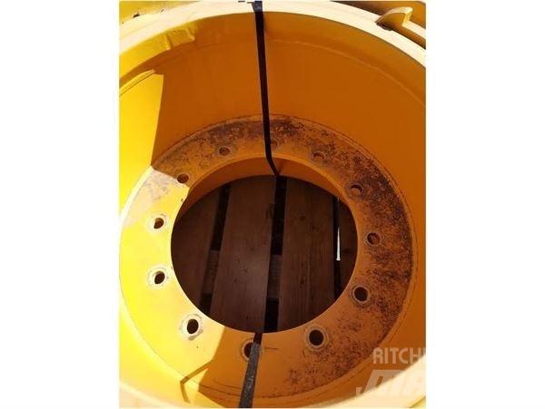 Volvo A30F Pneus