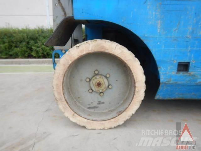 Genie GS3268DC Elevadores braços articulados