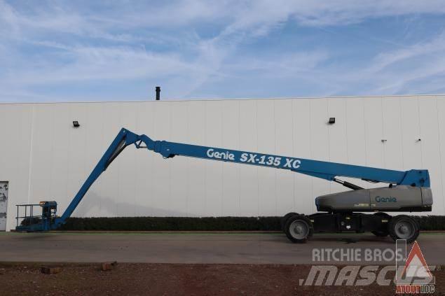 Genie SX135XC Elevadores braços articulados