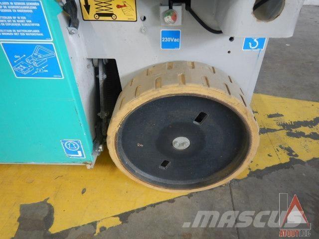 Imer IM14122 Elevadores braços articulados