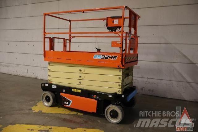 JLG 3246ES Elevadores braços articulados