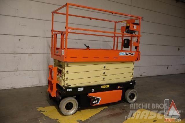 JLG 3246ES Elevadores braços articulados