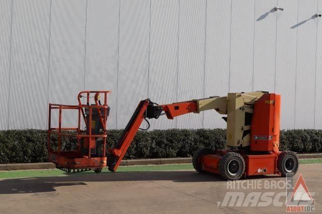 JLG E300AJP Elevadores braços articulados