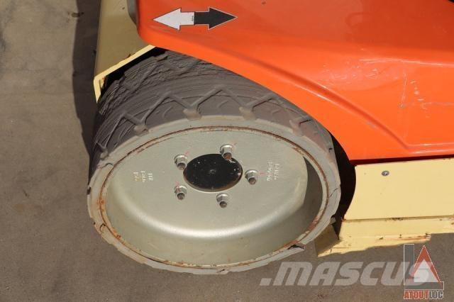 JLG TOUCAN 12E + Elevadores braços articulados