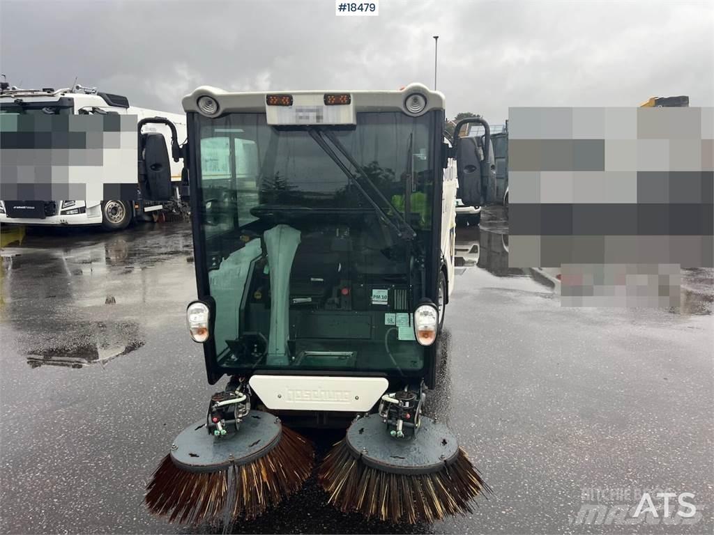 Boschung S2 sweeper Camiões varredores