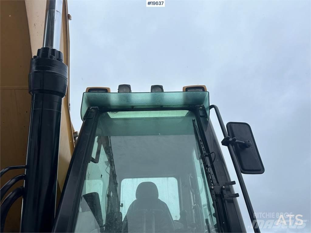 CAT 300D Escavadeiras de esteiras