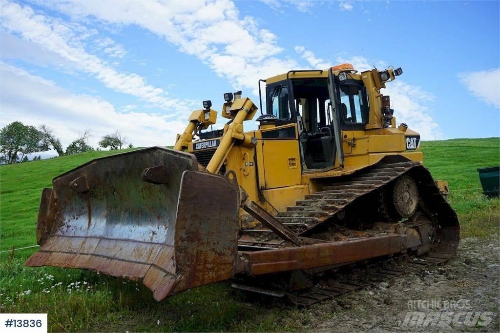 CAT D6T Dozers - Tratores rastos