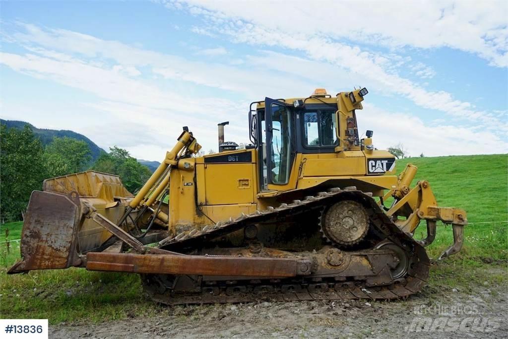 CAT D6T Dozers - Tratores rastos