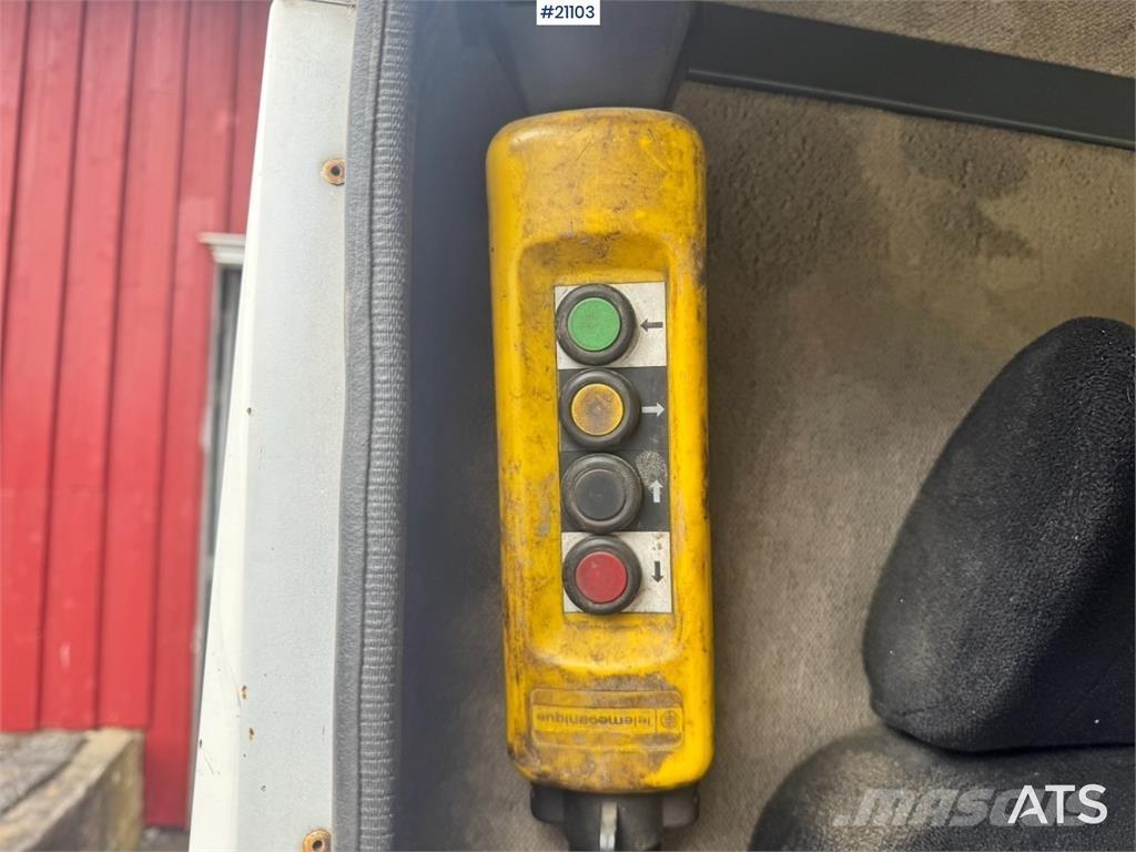 Ravo 540 Sweeper. Camiões varredores