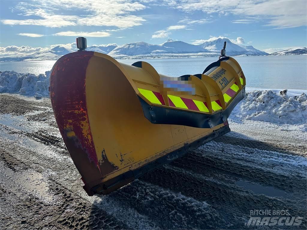  Saltvikplogen F-280 Construção - Outros

