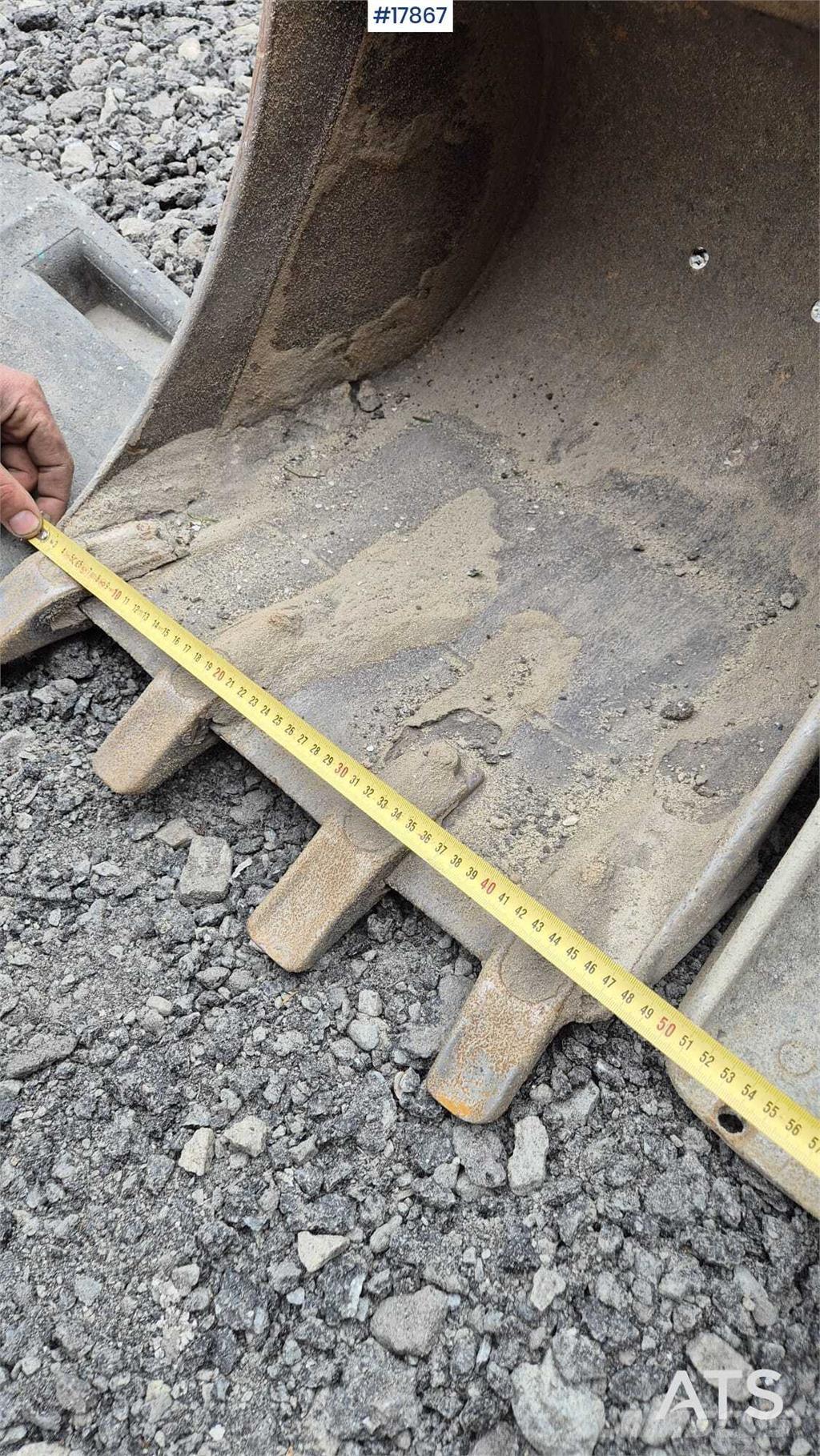 Bobcat E25***EM Miniescavadeiras