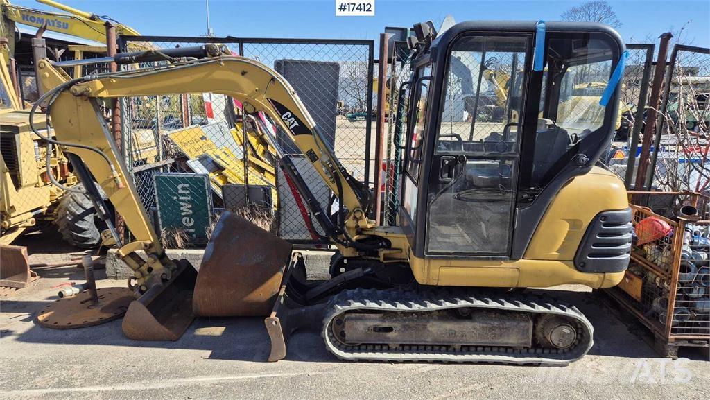 CAT 302.5 Miniescavadeiras