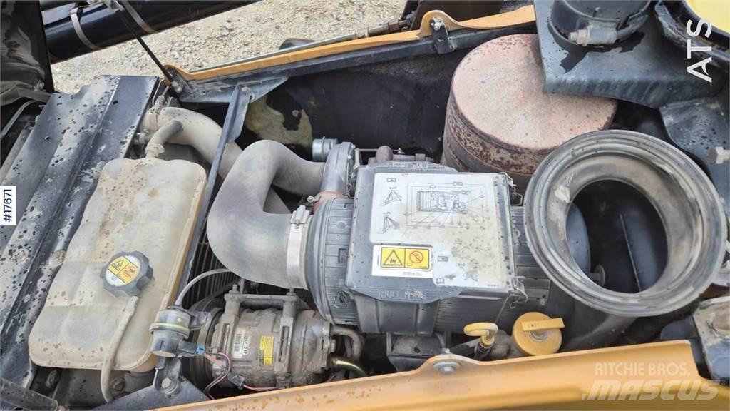 CAT 432E Retroescavadeiras