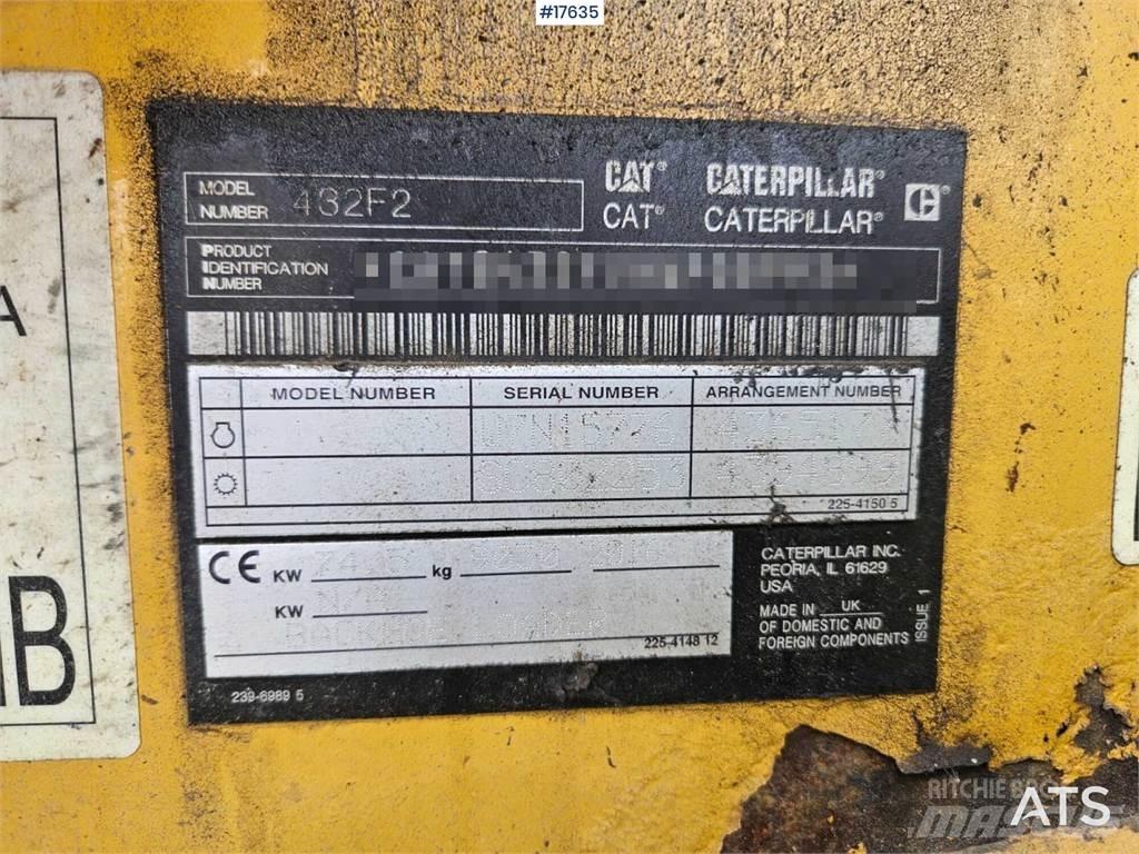 CAT 432F Retroescavadeiras