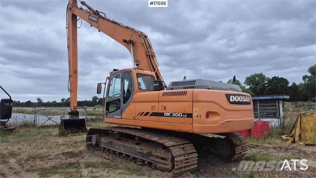 Doosan DX 300 LC Escavadeiras de esteiras