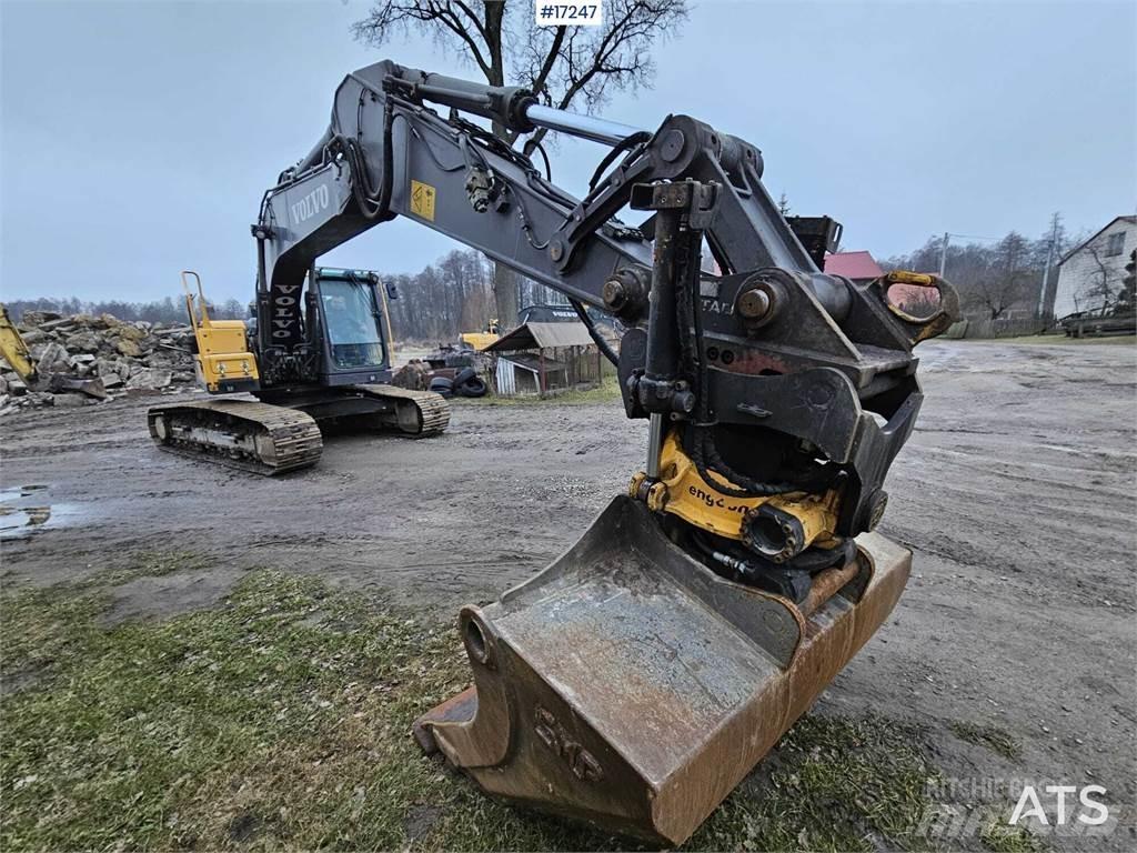 Volvo EC220DL Escavadeiras de esteiras