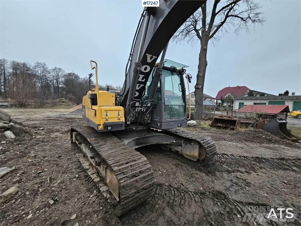Volvo EC220DL Escavadeiras de esteiras
