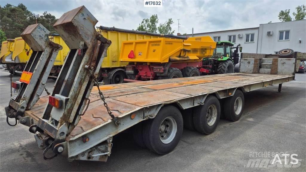 Zremb NS 300 Semi Reboques Carga Baixa