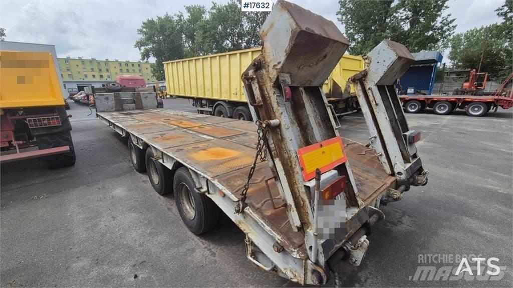 Zremb NS 300 Semi Reboques Carga Baixa