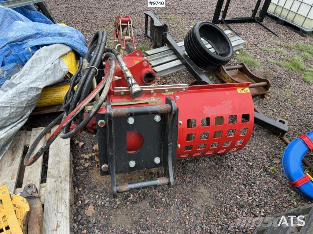 Auger Torque XHD 900 Retroescavadoras