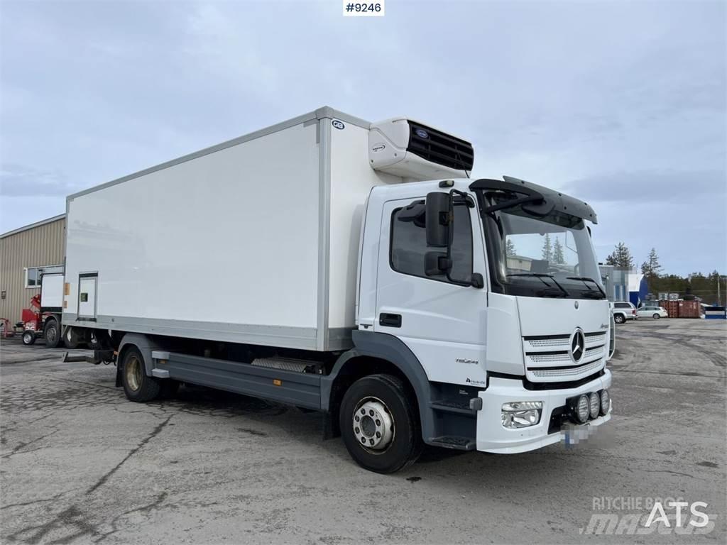 Mercedes-Benz ATEGO Caminhões de caixa fechada