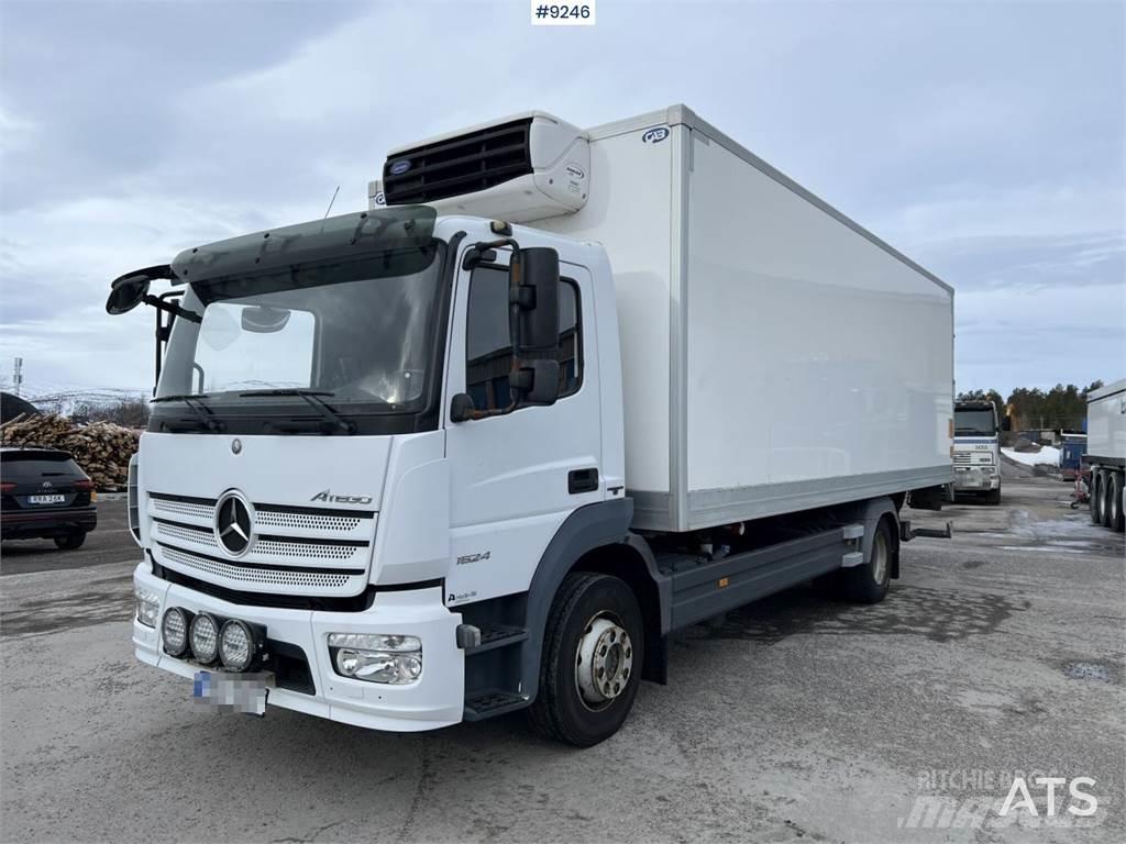 Mercedes-Benz ATEGO Caminhões de caixa fechada
