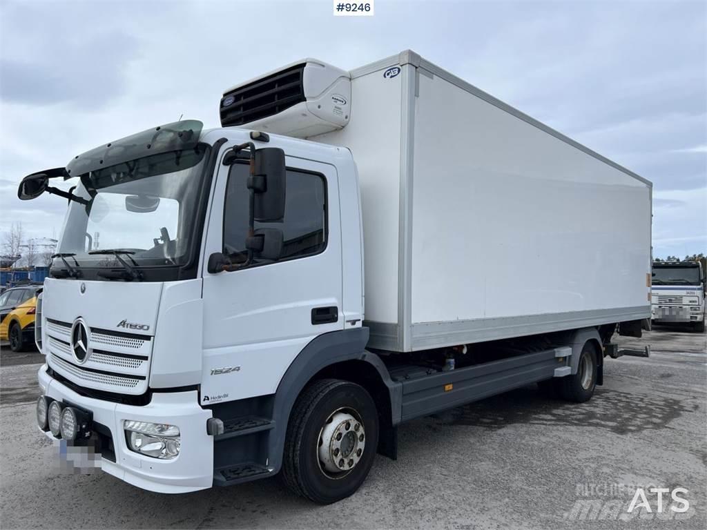 Mercedes-Benz ATEGO Caminhões de caixa fechada