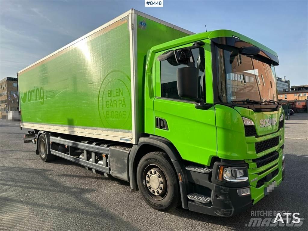 Scania P280B4X2NB Caminhões de caixa fechada