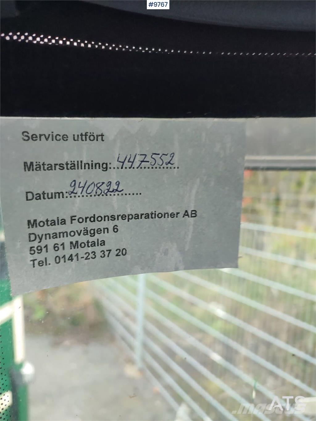 Scania P320 Caminhões de caixa fechada