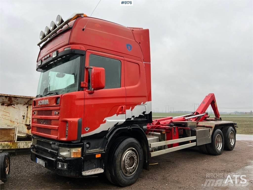 Scania R144GB6X4NA530 Camiões Ampliroll