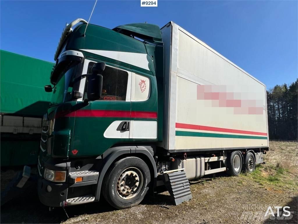Scania R620 Caminhões de caixa fechada