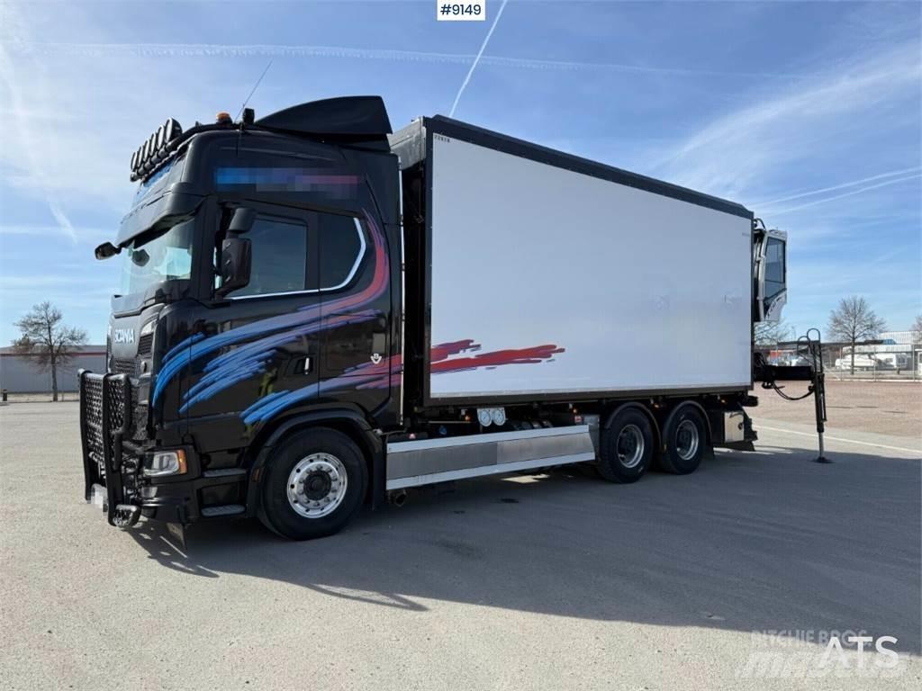 Scania S650B Caminhões de caixa fechada