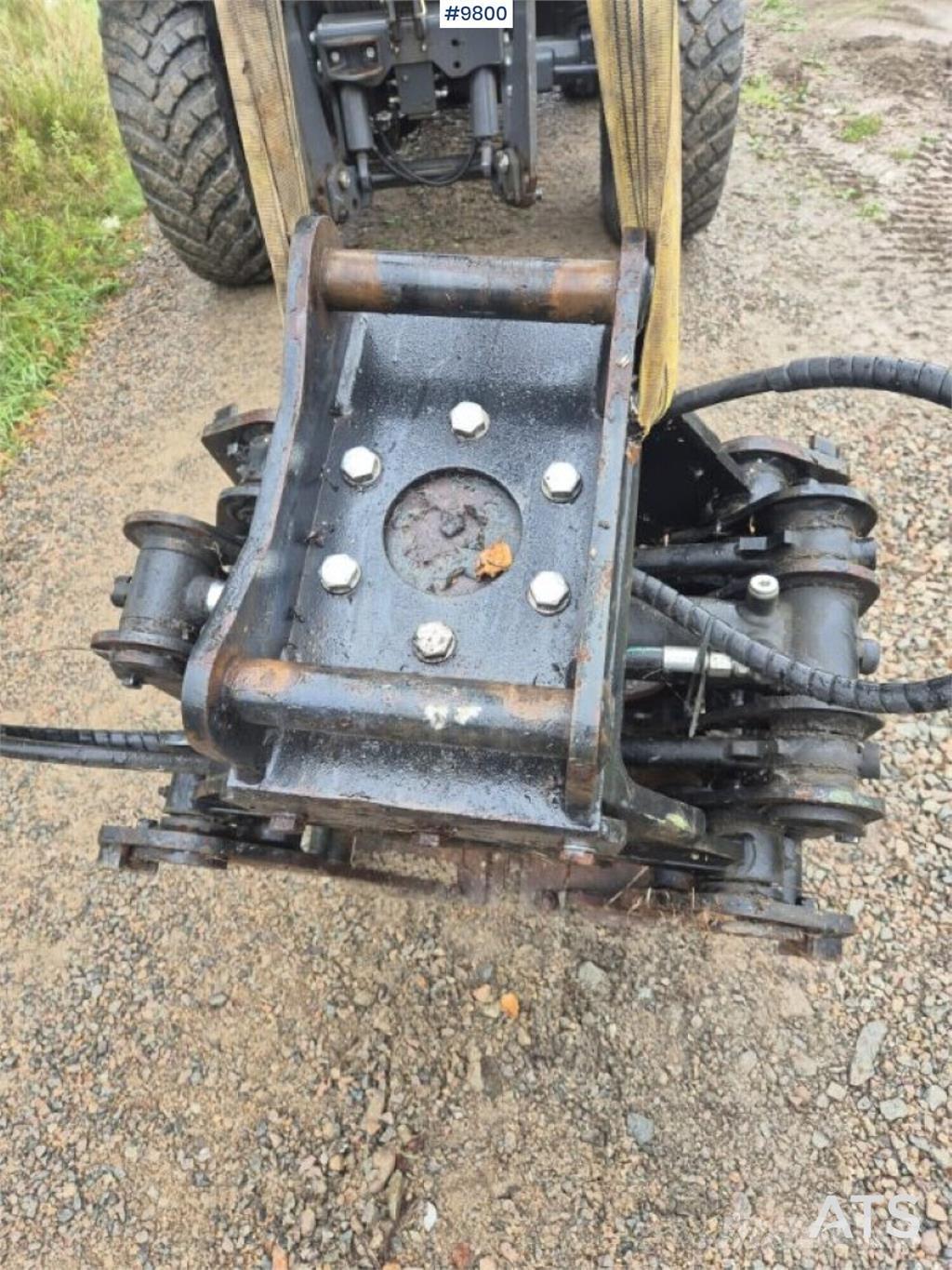 SE Equipment SES 20 Retroescavadoras