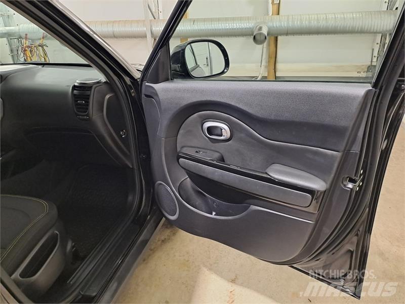 Kia Soul Automóvel