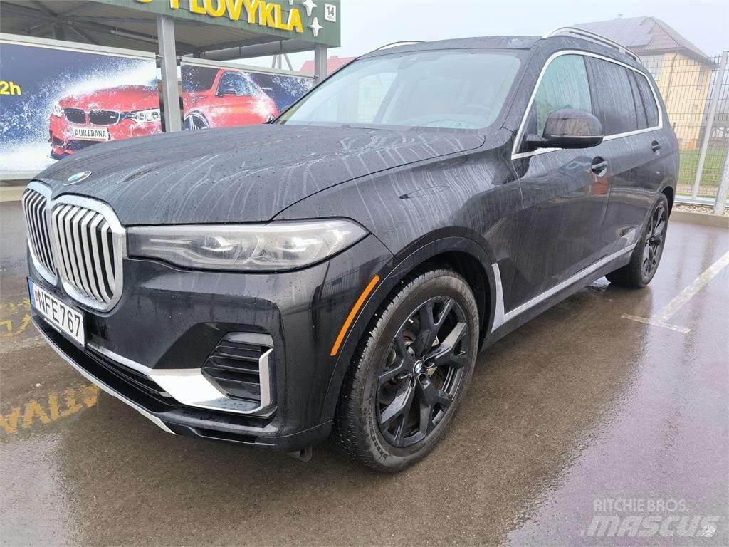 BMW  Automóvel