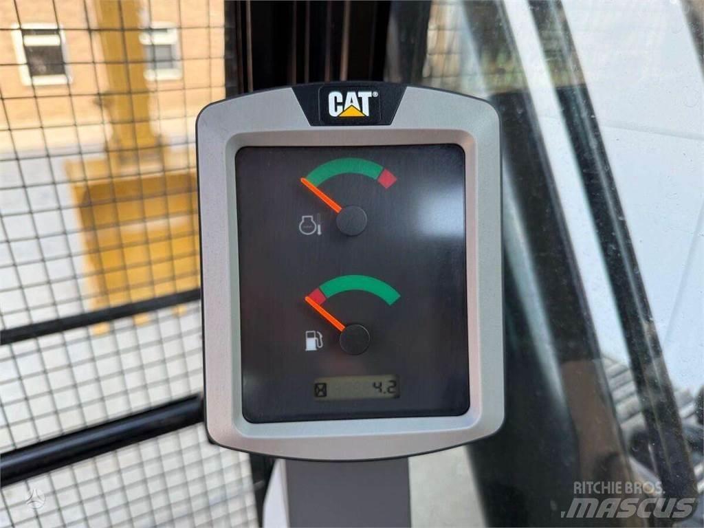 CAT 320D3 Escavadeiras de esteiras