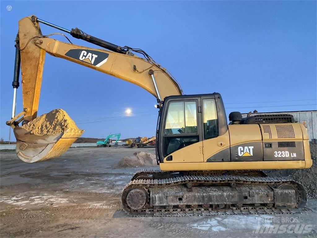 CAT 323 DLN Escavadeiras de esteiras