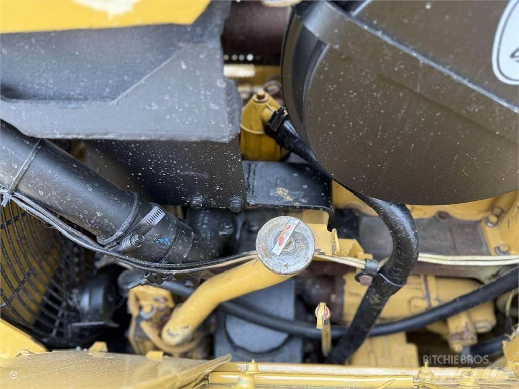 CAT D5H LGP Dozers - Tratores rastos