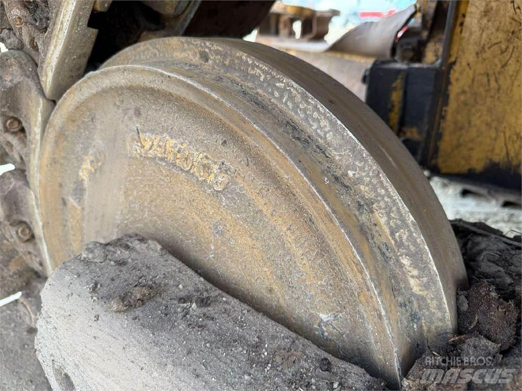 CAT D5N LGP Dozers - Tratores rastos
