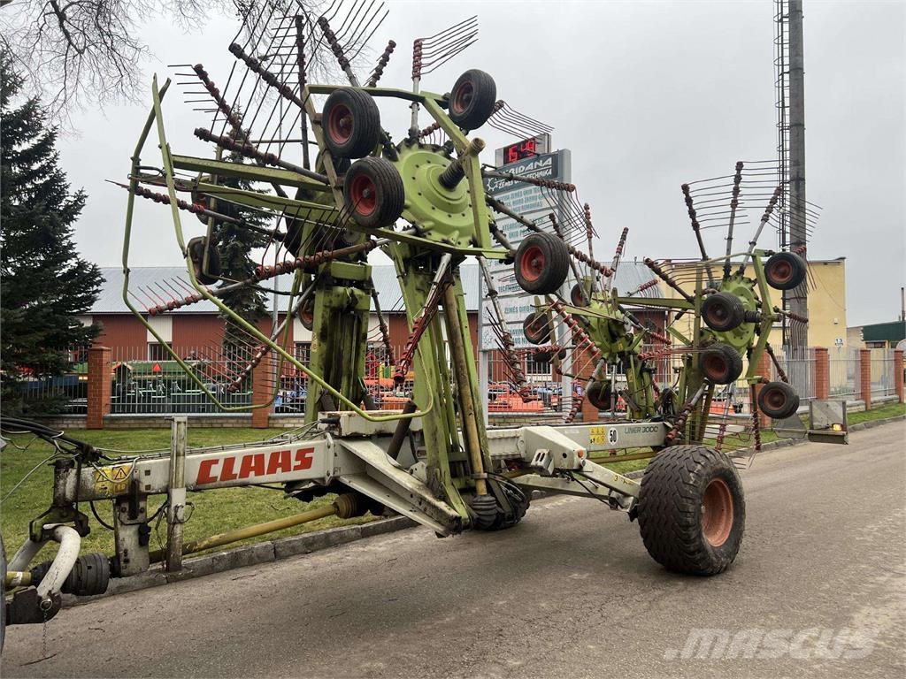 CLAAS Liner 3000 Ancinho virador