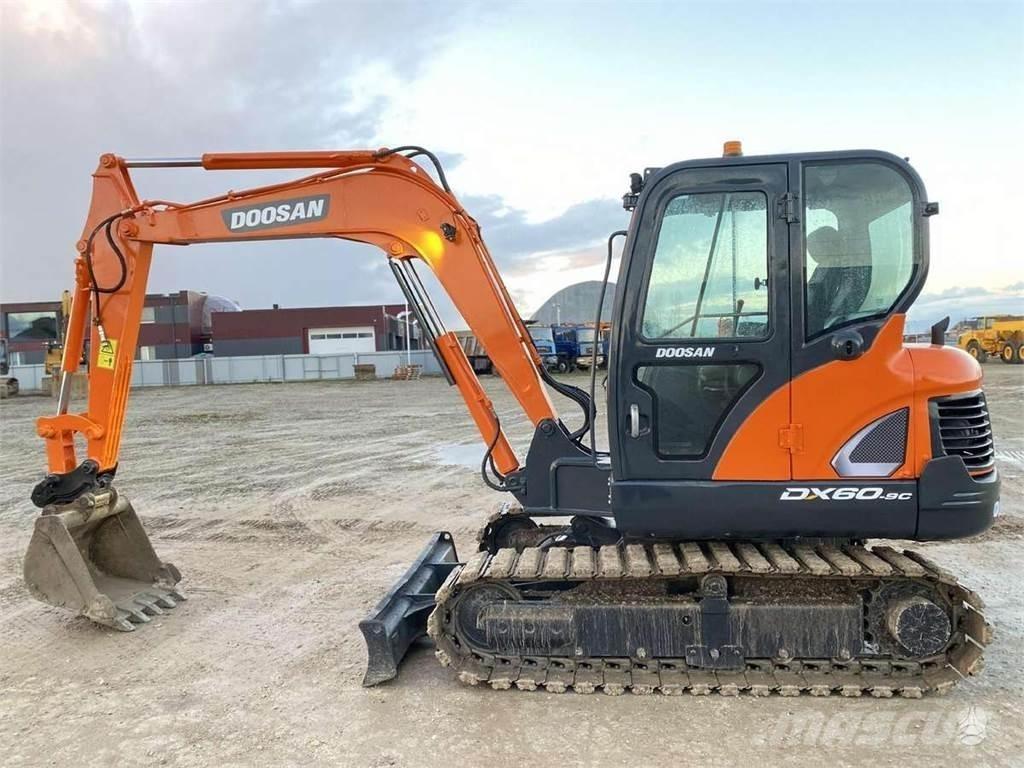 Doosan DX 60 C Miniescavadeiras