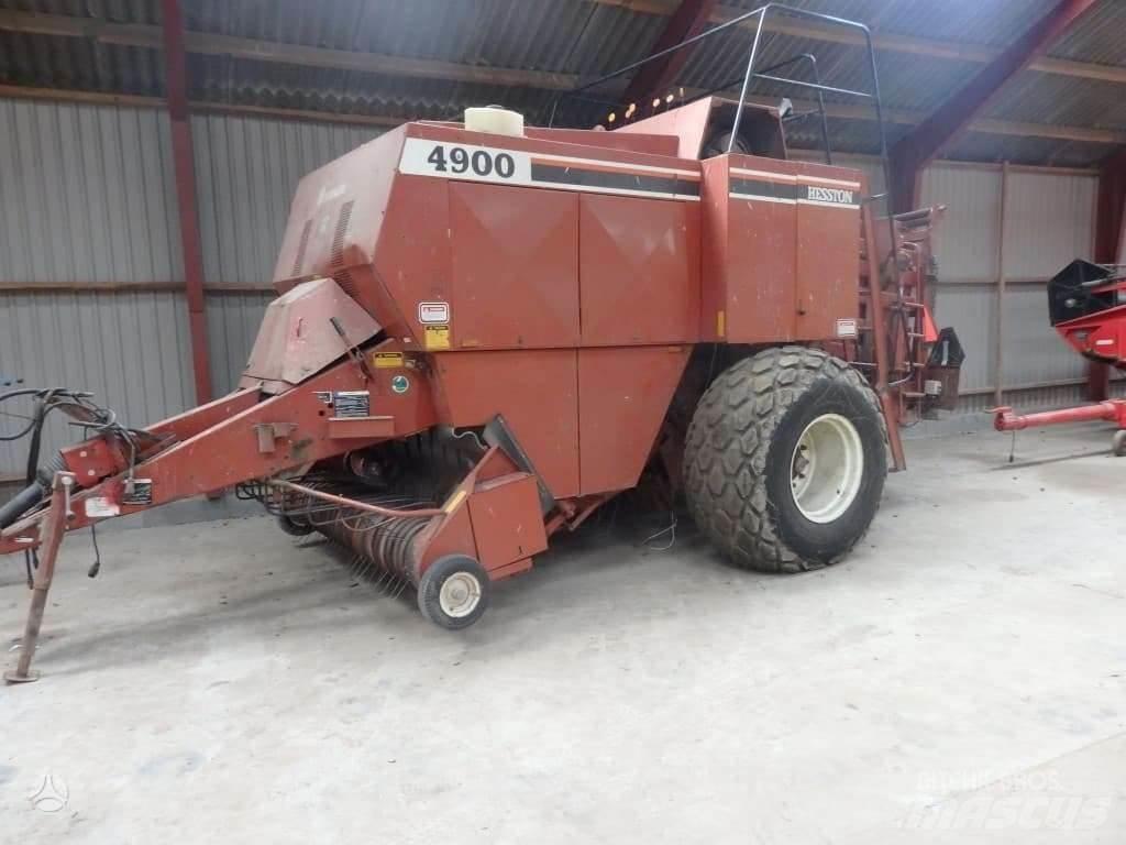 Hesston 4900 Enfardadeira de rolos