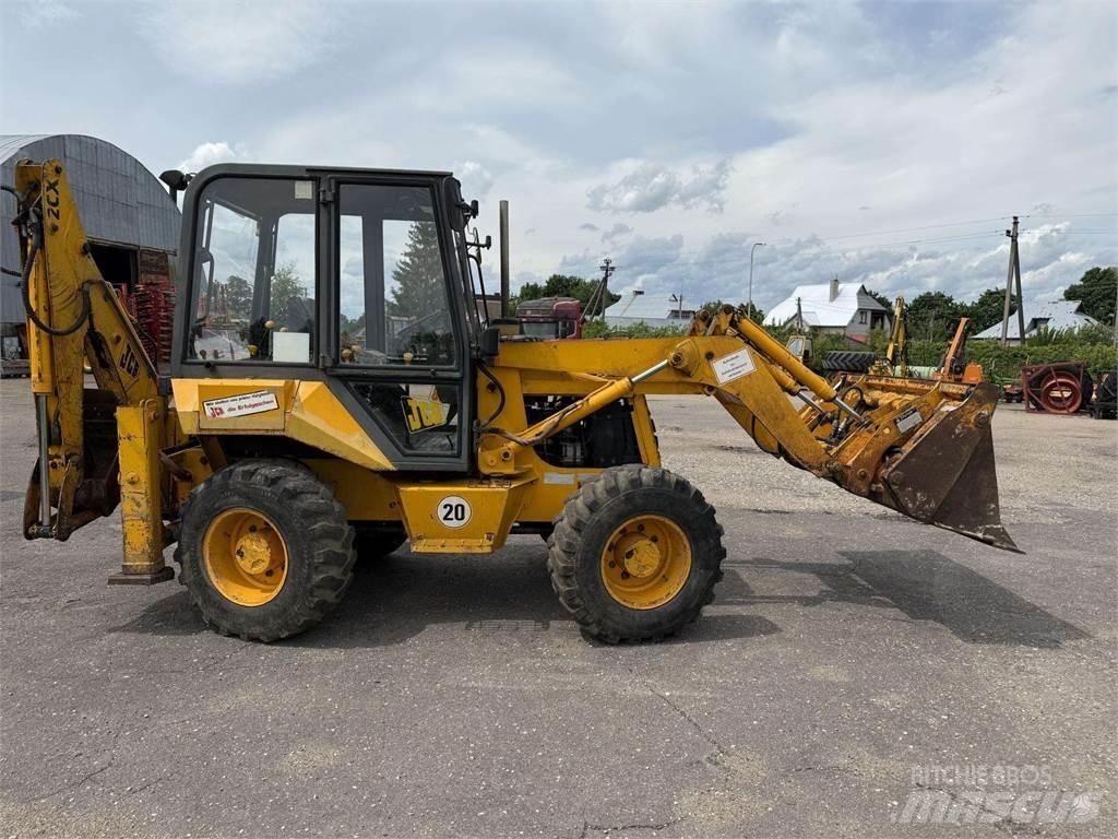 JCB 2CX Retroescavadeiras